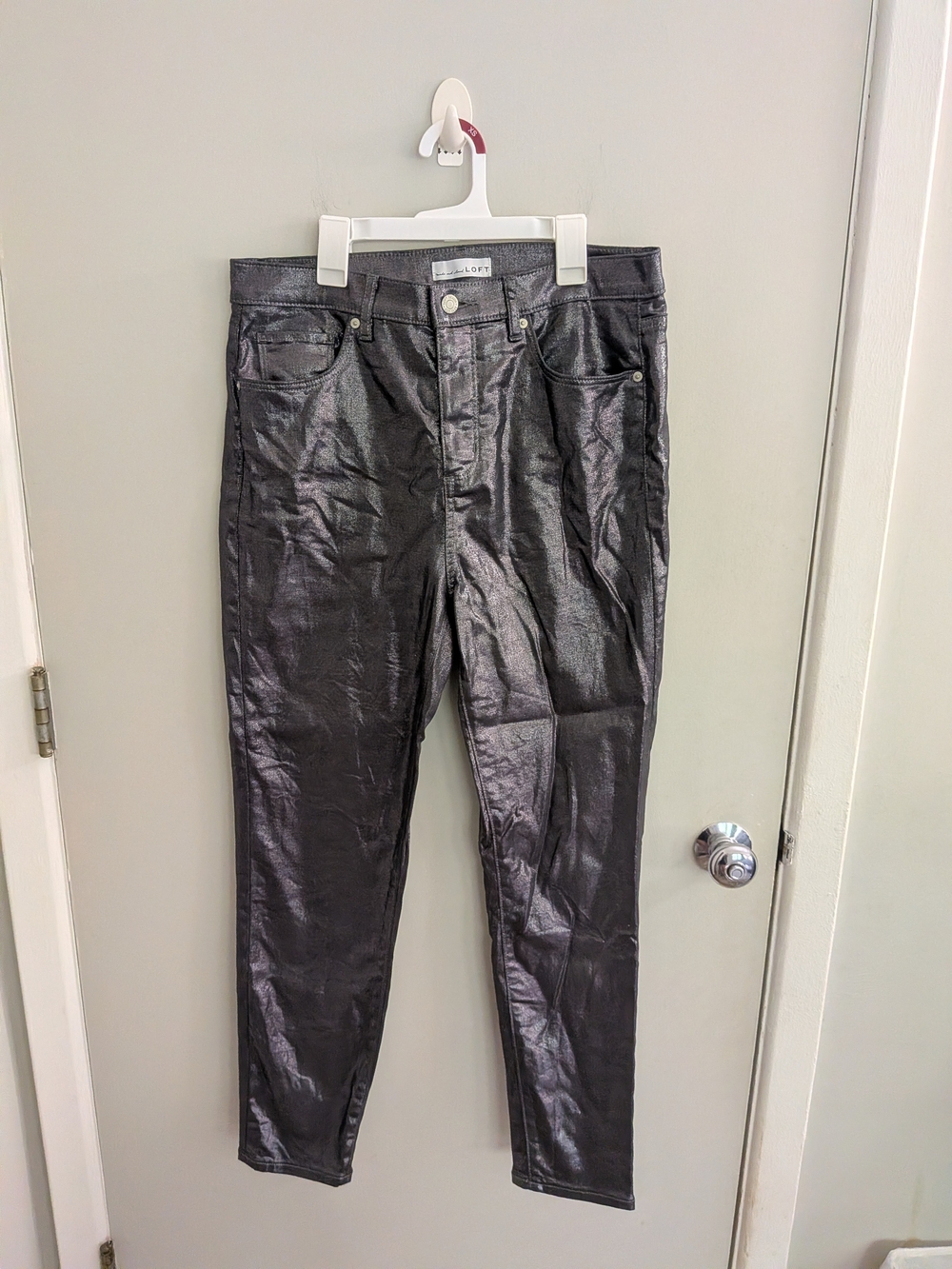 LOFT The Skinny Size 30 Coated Metallic High Rise Skinny Jeans Pewter Silver